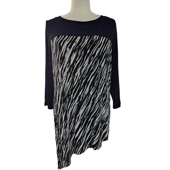 Chico's Travelers Women Asymmetrical Black  3/4 Sleeve Vacation Travel Top 2 -M - Picture 2 of 7